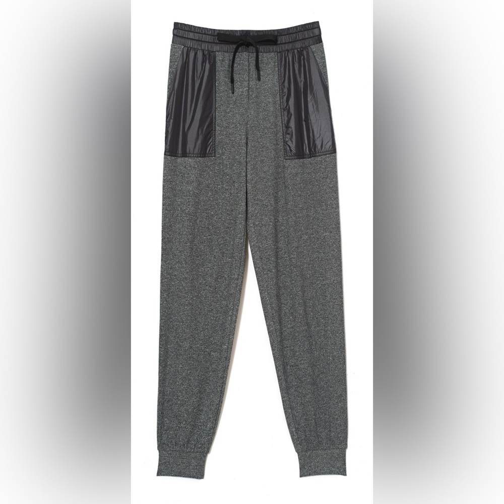 Lou & Grey Form Utility Joggers. Black & White Space Dye. Size Medium.